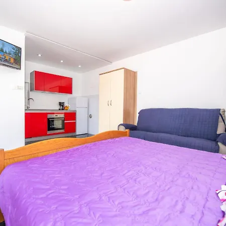 Apartment Vinka-3 By Interhome