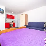 Apartman Vinka-3 By Interhome